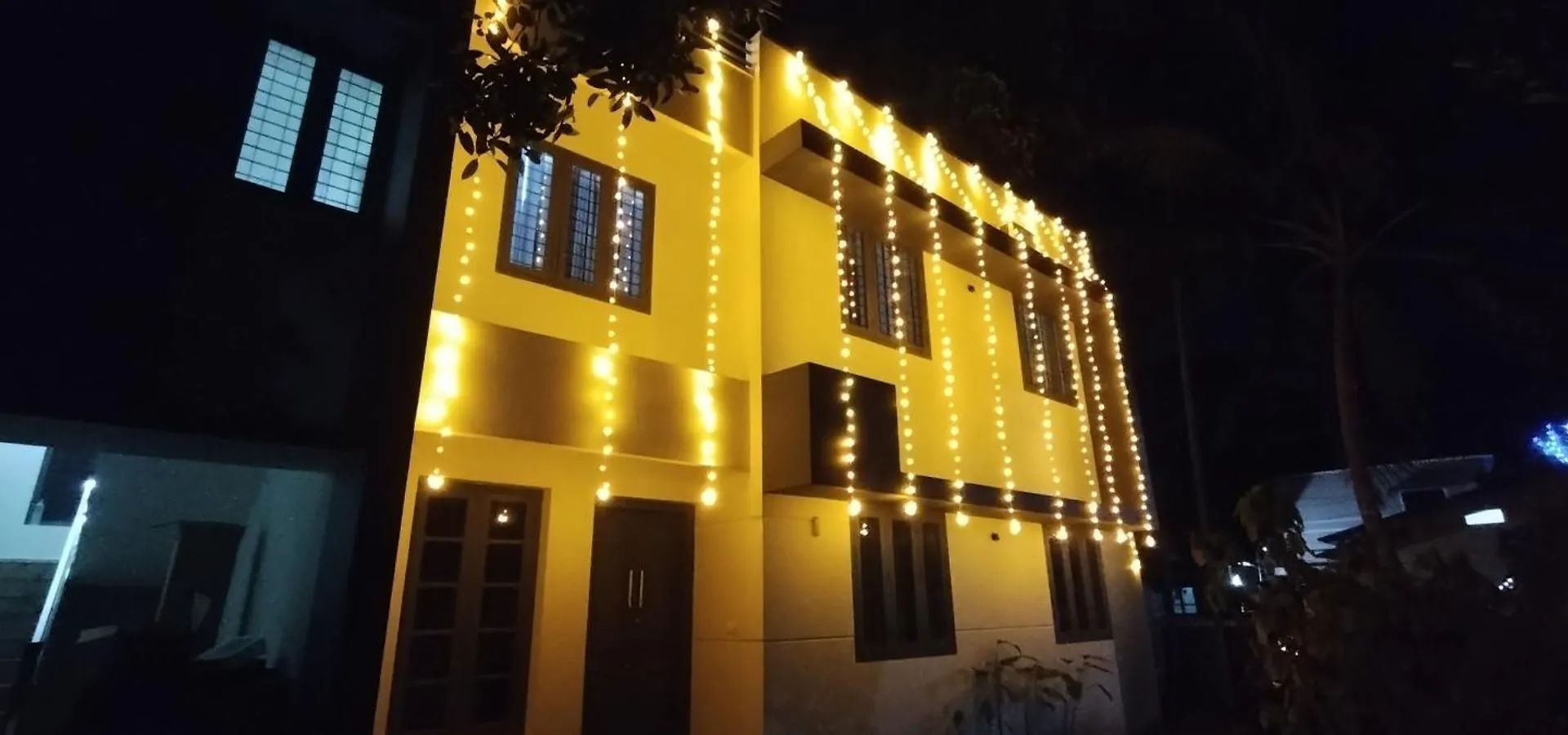 Zora Rooms Alappuzha